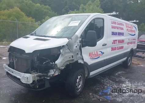 2018 Ford Transit-250 z USA, uszkodzony, nr VIN 1FTYR2ZM4JKA85120